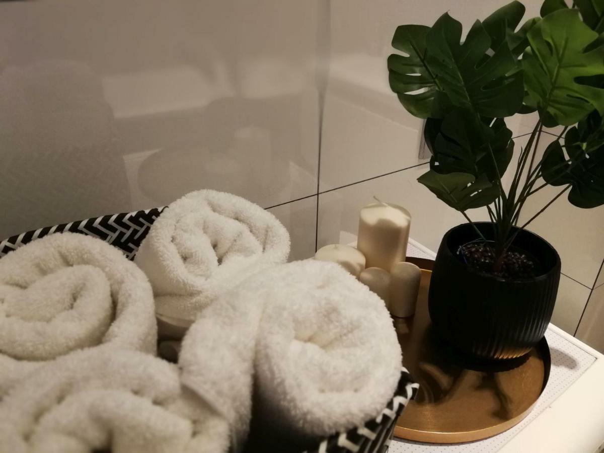 3D Szlak 77 Apartament Krakau Exterior foto
